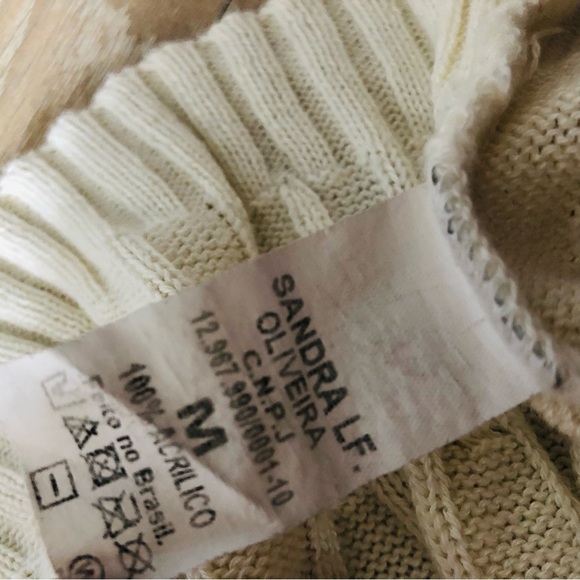Sandra LF. Oliveira Classic Cable Knit V Neck Sweater in Off White Size M - Picture 8 of 9